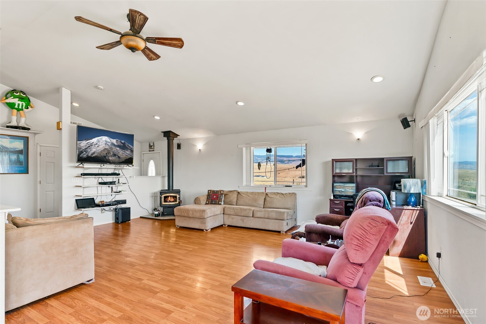 Property Photo: 6442 Ellensburg Ranches Road N WA 98926