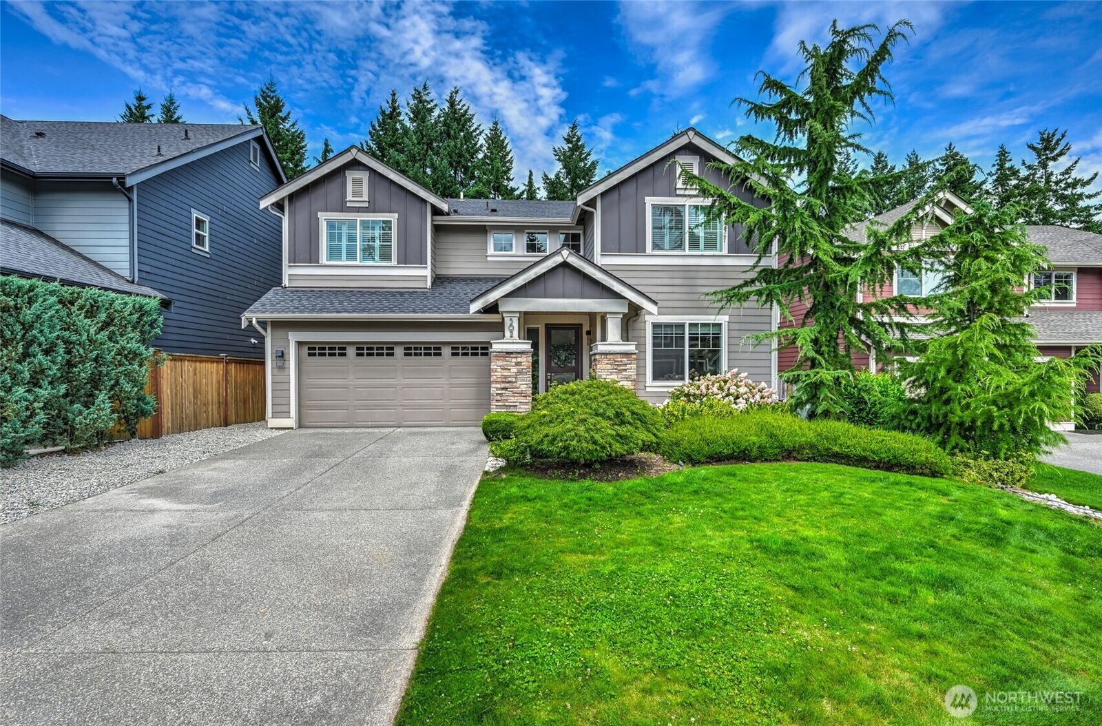 Property Photo: 502 S 187th Lane WA 98148