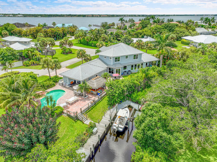 Property Photo:  2353 NW Britt Terrace  FL 34994 