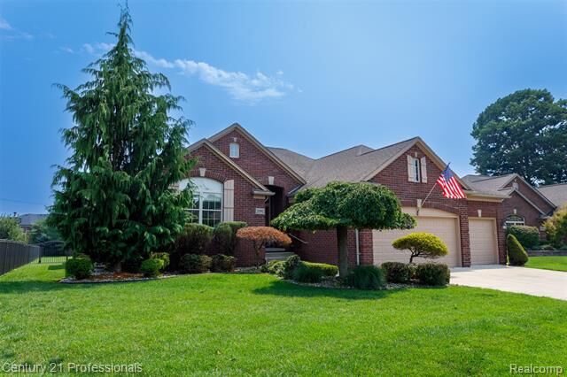 Property Photo:  21592 Pine Cone Drive  MI 48042 