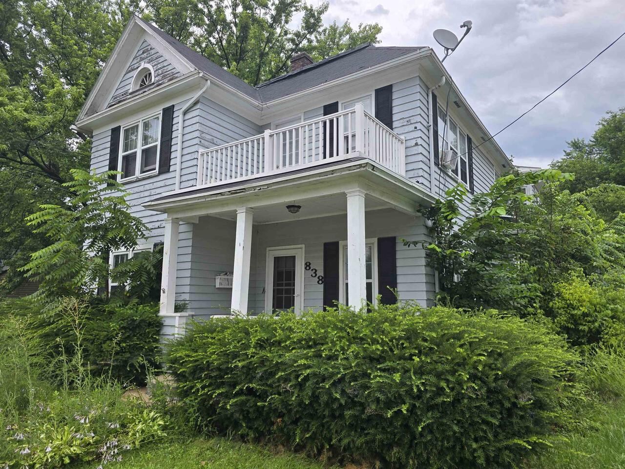 Property Photo:  838 Prairie Avenue  WI 53545 
