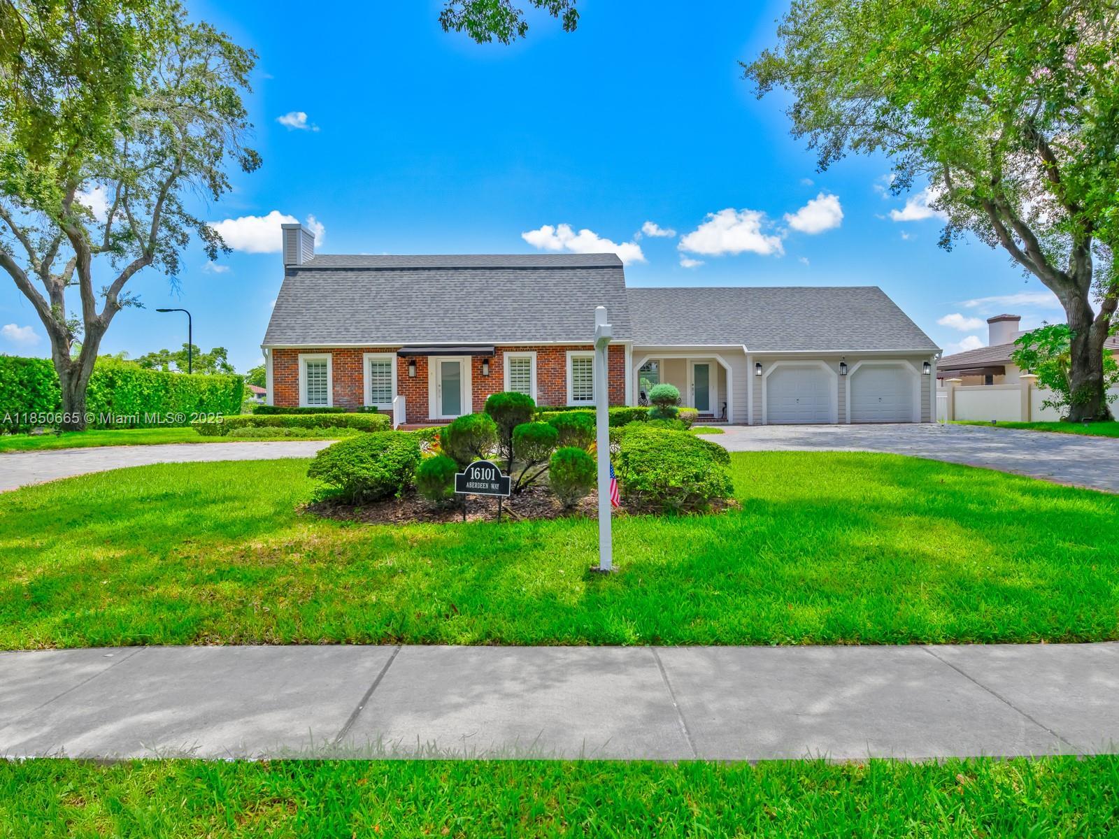 Property Photo: 16101 Aberdeen Way FL 33014