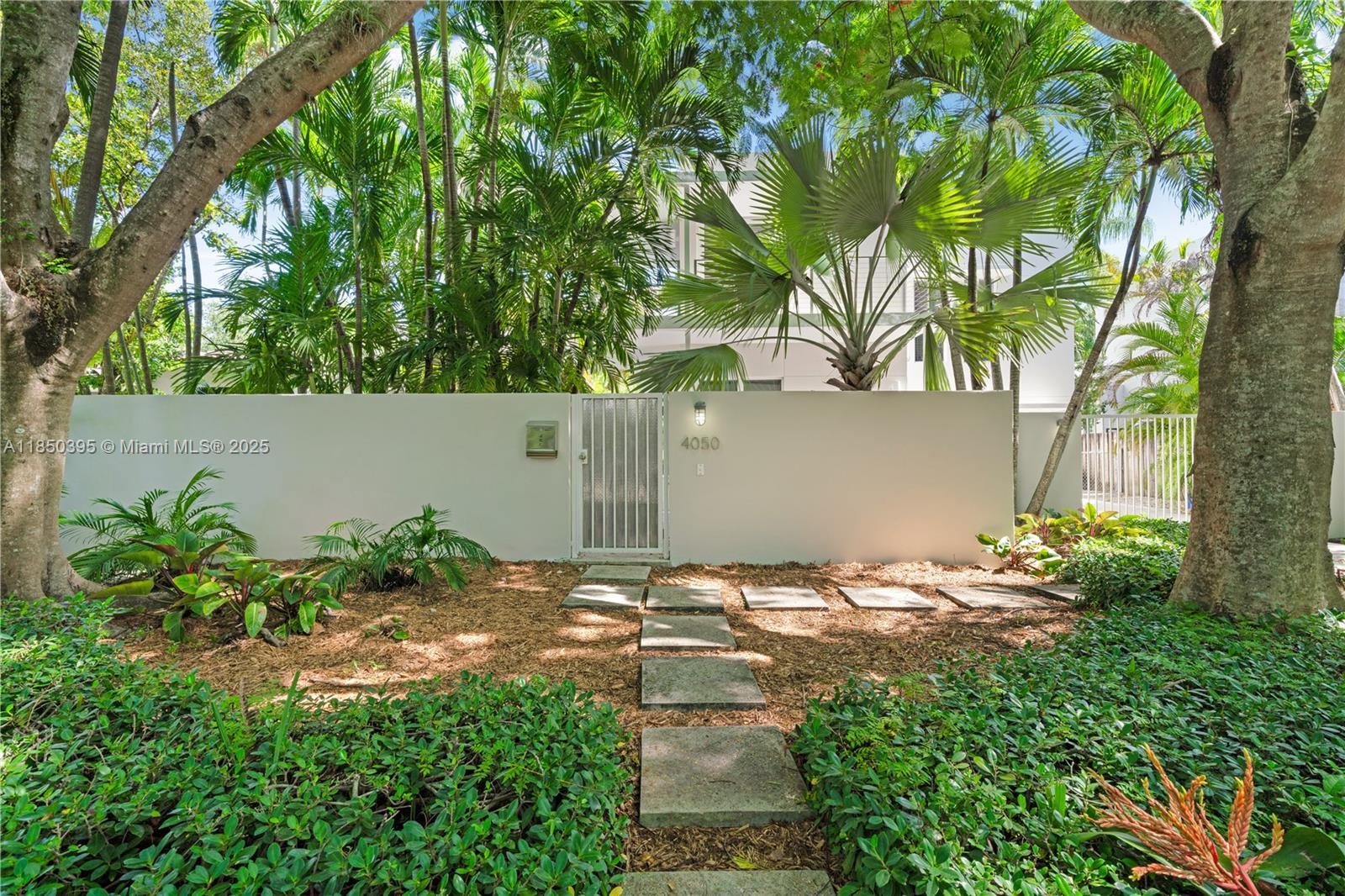 Property Photo: 4050 Hardie Ave FL 33133