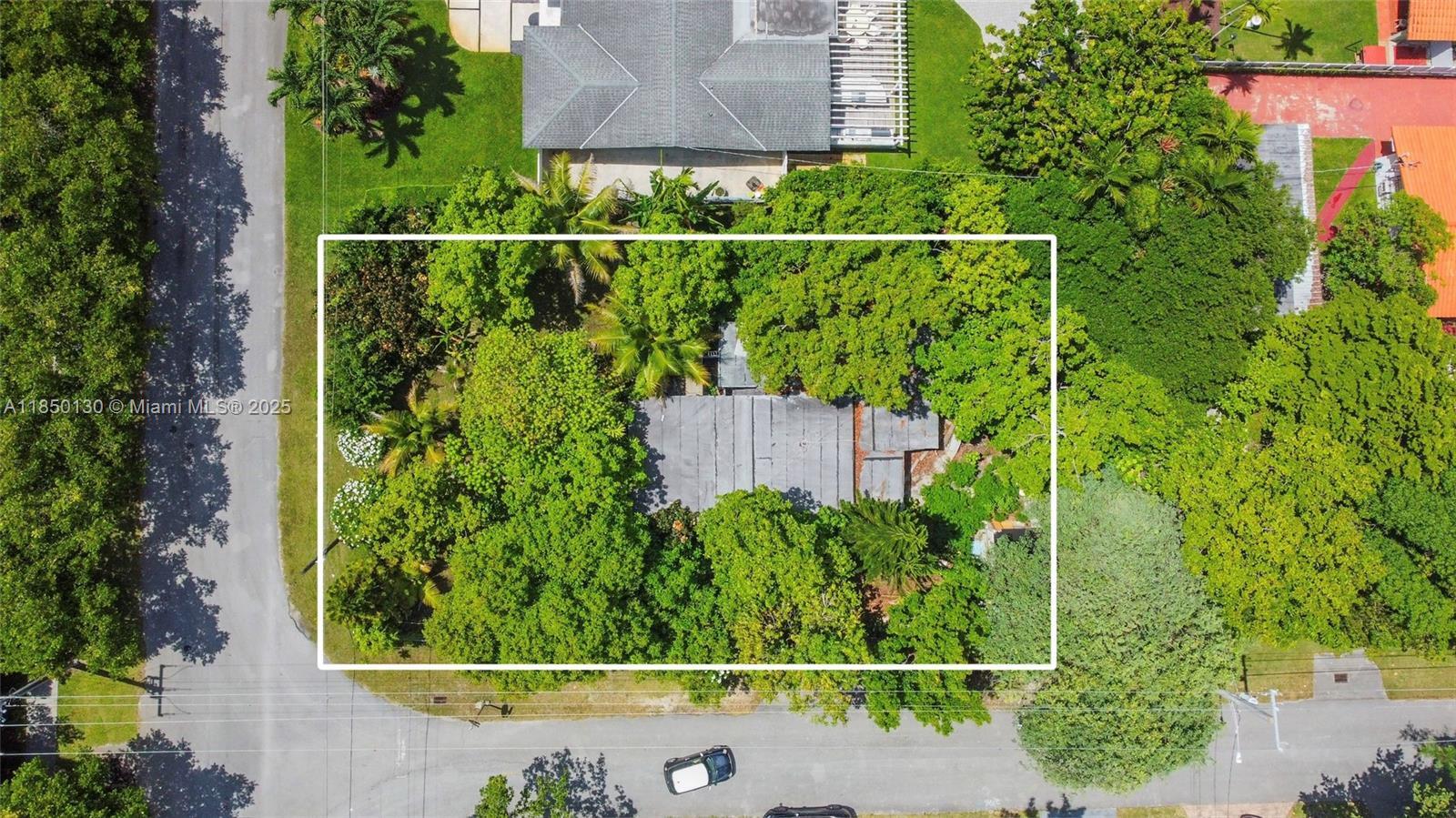 Property Photo: 6256 SW 32nd St FL 33155
