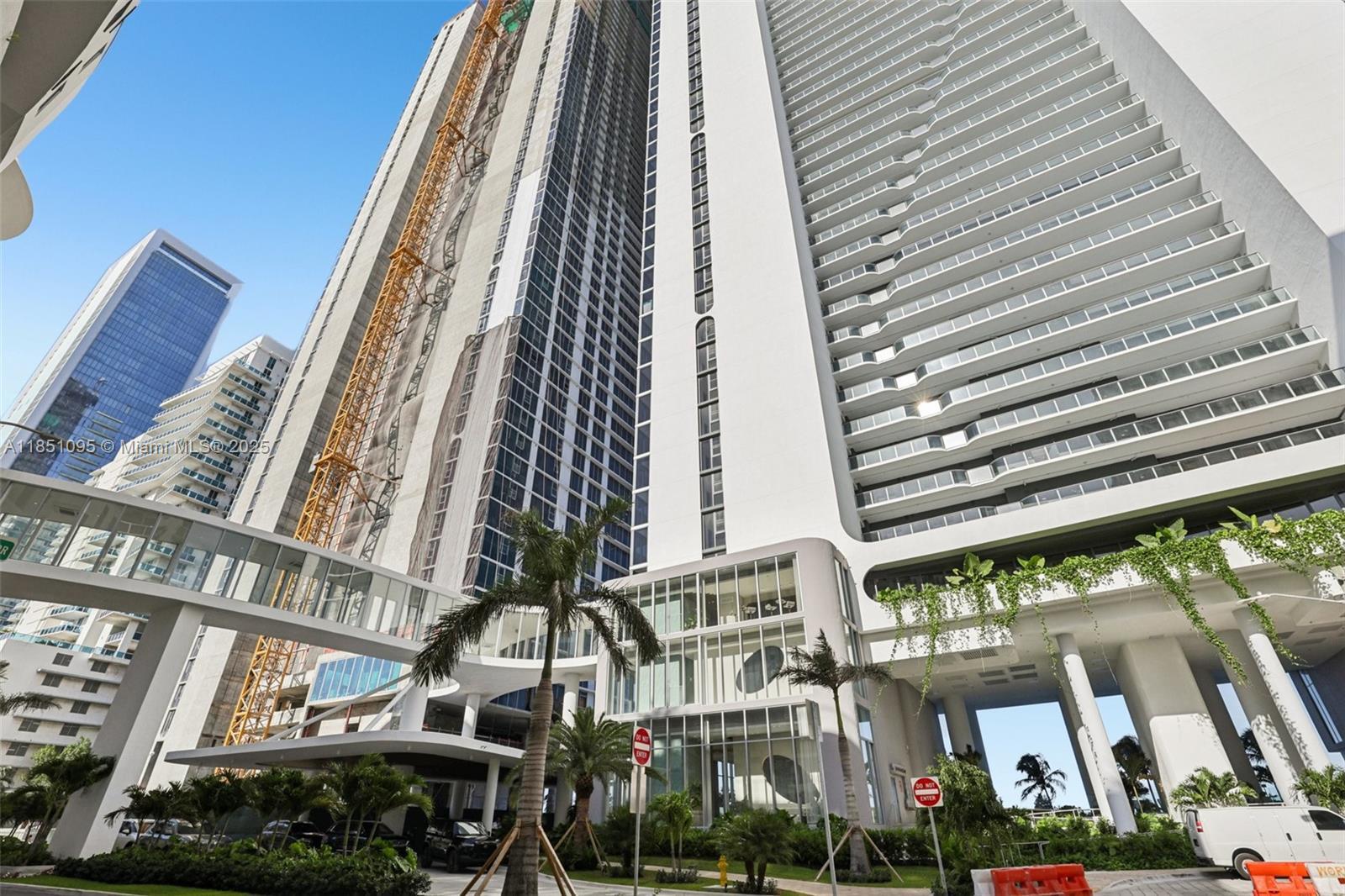 Property Photo: 700 NE 24th St 806 FL 33137