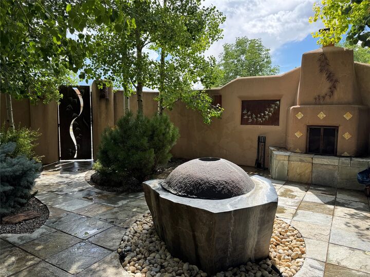 Property Photo: 3 Craftsman Road NM 87508