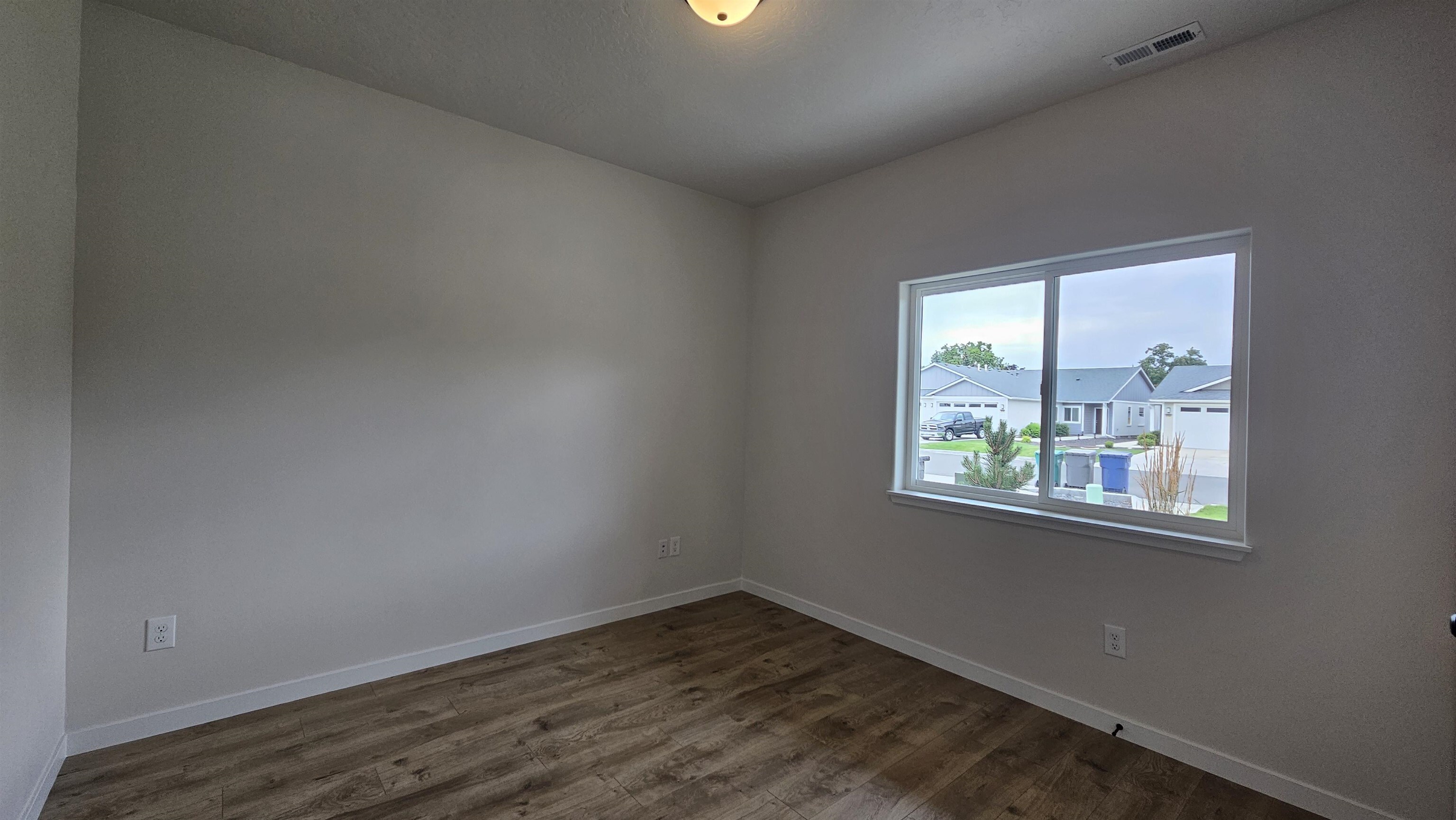 Property Photo:  8101 E Baldwin Ave  WA 99212 