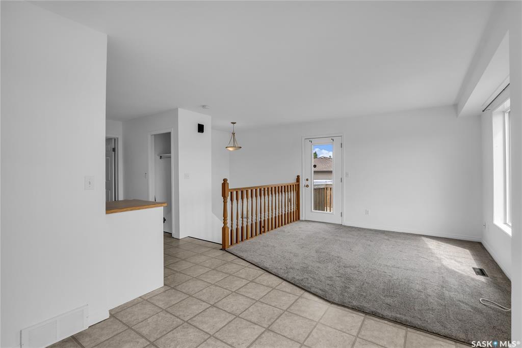 Property Photo: 512 Reddekopp Drive 7 SK S0K 2T0