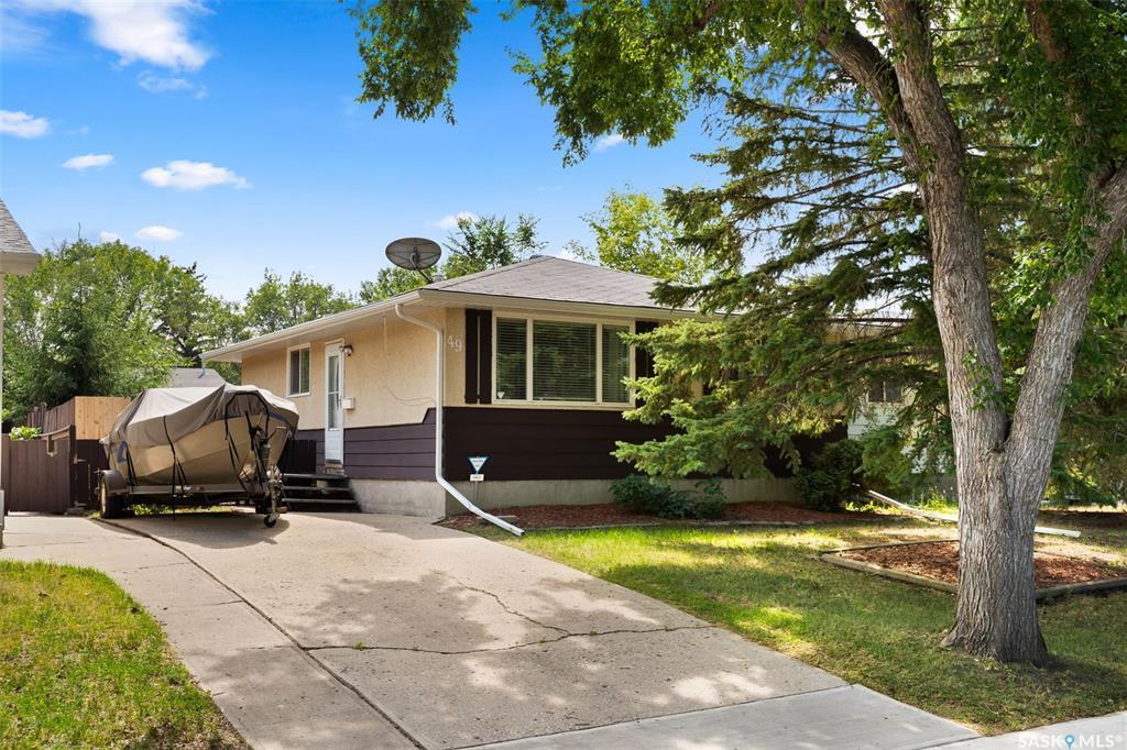 Property Photo:  49 Mitchell Crescent  SK S4R 5G5 