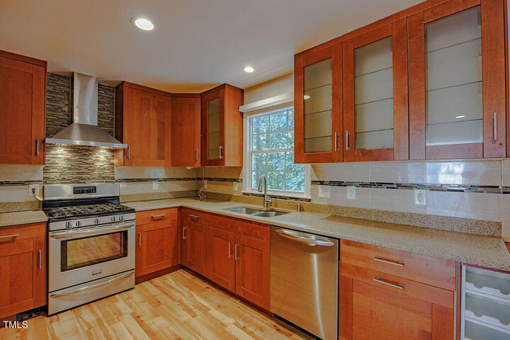 Property Photo:  5 Loblolly Court  NC 27712 