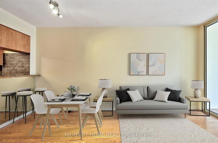 Property Photo: 1001 Bay Street 1110 ON M5S 3A6