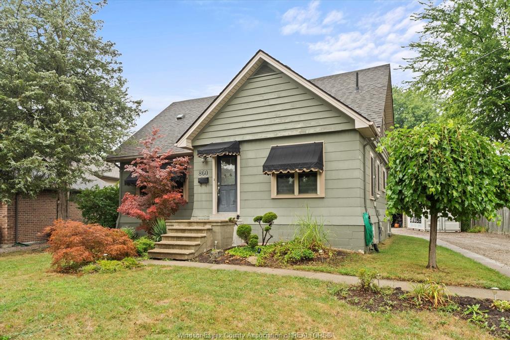 Photo de la propriété: 860 North Talbot Road ON N9G 1M7