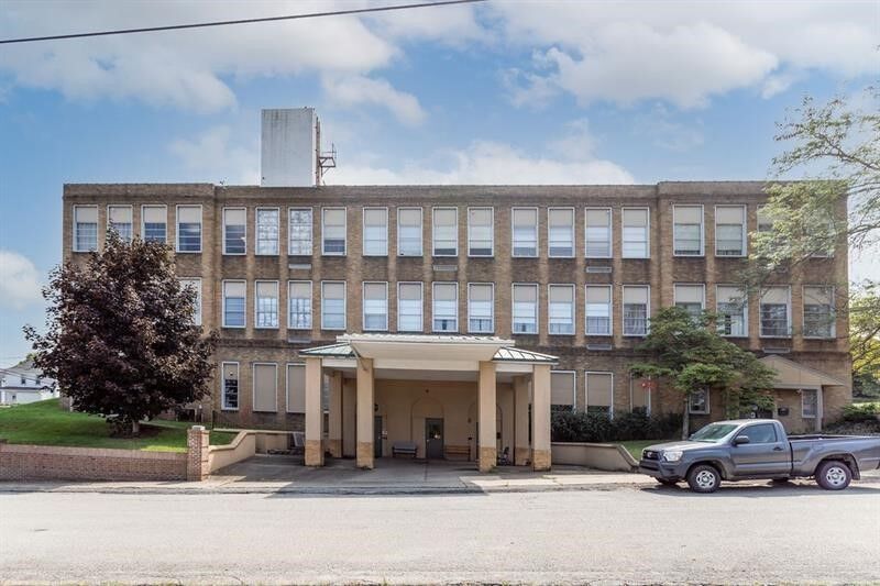 Property Photo:  300 Union Street  PA 15474 