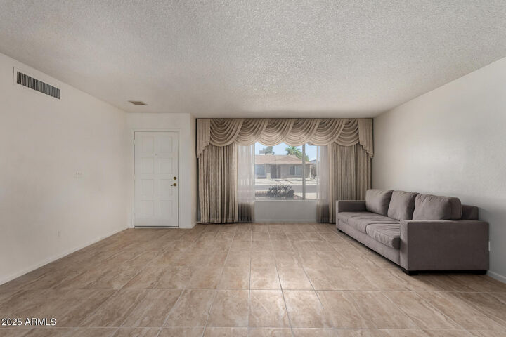 Property Photo: 5809 W Yucca Street AZ 85304
