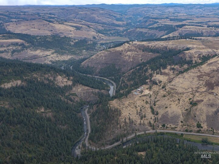 Property Photo: 3608 Highway 13 ID 83552