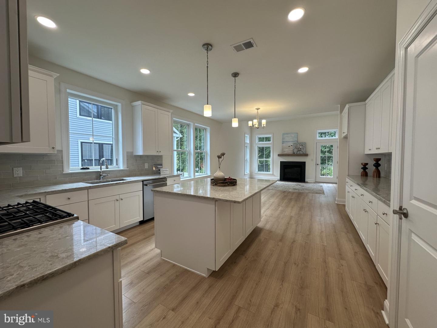 48 Kay Chiarello Way  Hamilton NJ 08690 photo