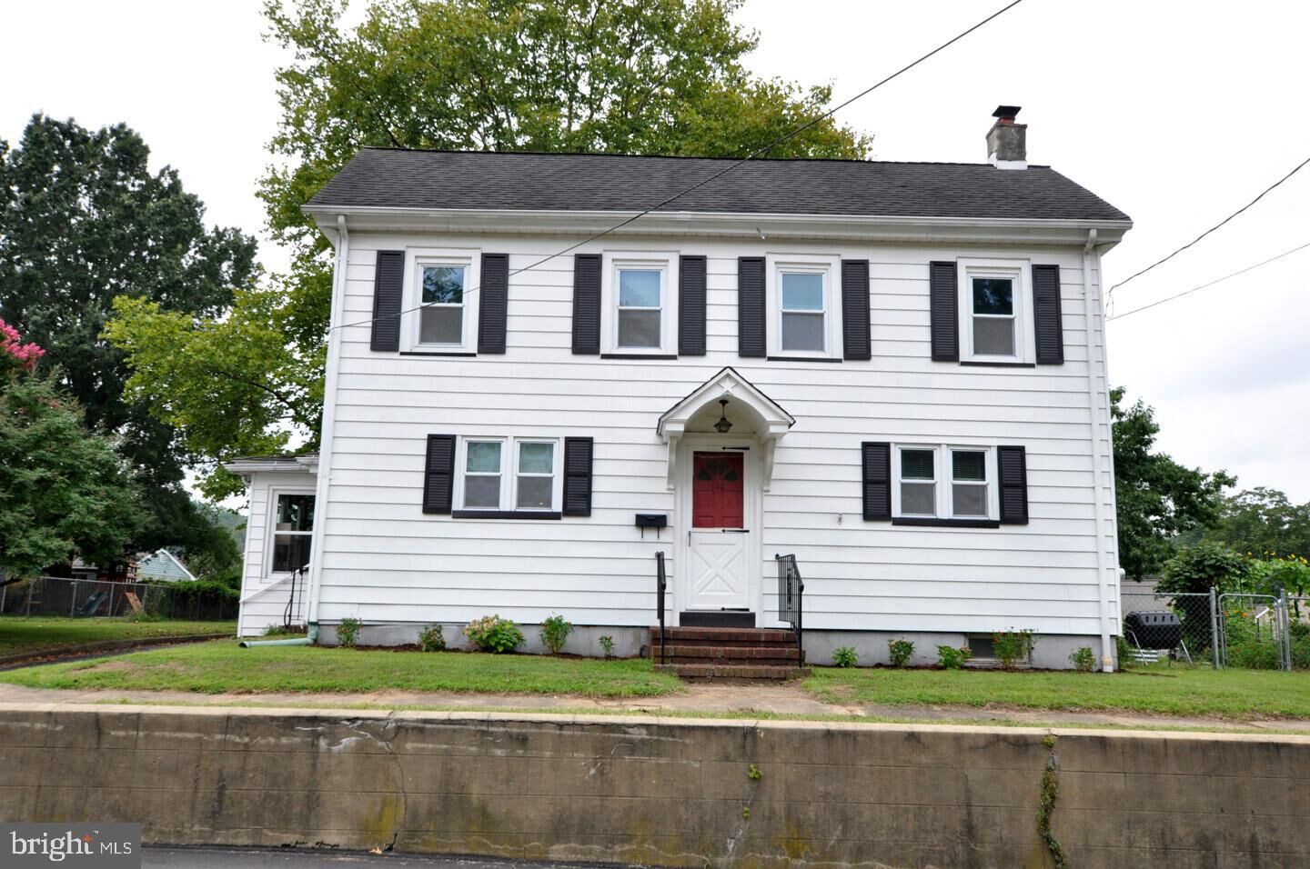 Property Photo:  110 Franklin Street  NJ 08085 