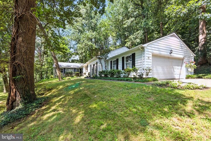 Property Photo:  315 Old Kings Highway  PA 19335 