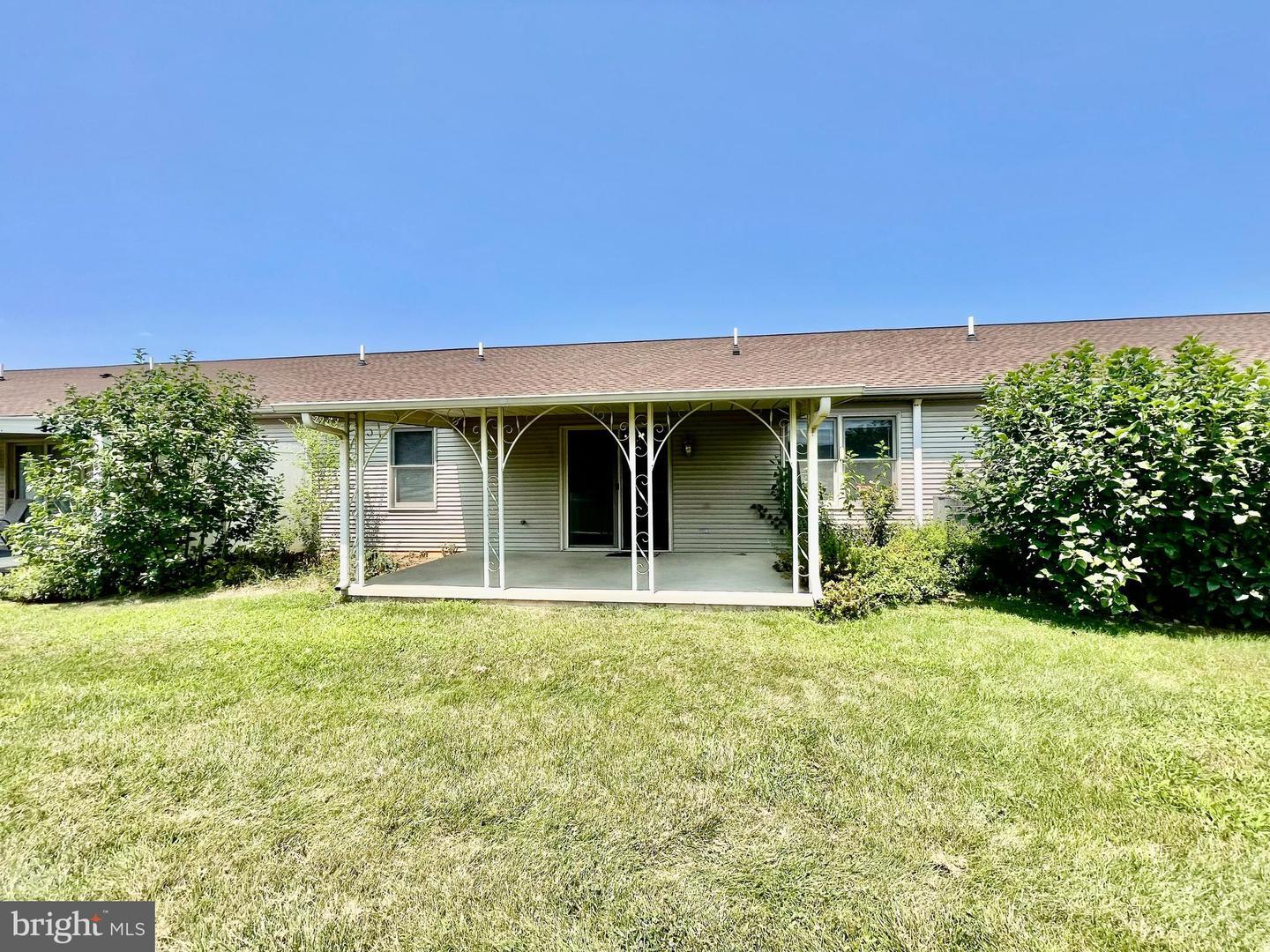 Property Photo:  10 Mel- Ron Court  PA 17015 
