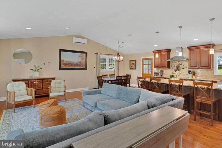 Property Photo: 2319 Lakeview Drive PA 19067