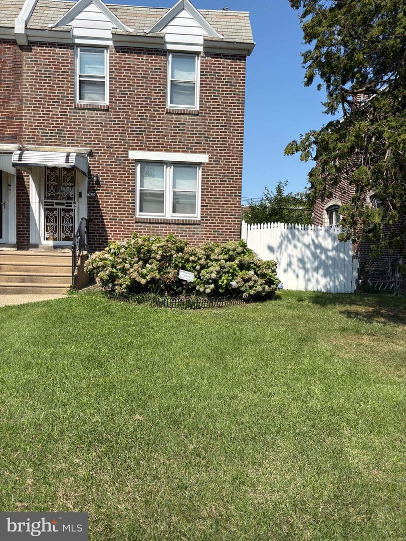 1103 Fanshawe Street  Philadelphia PA 19111 photo