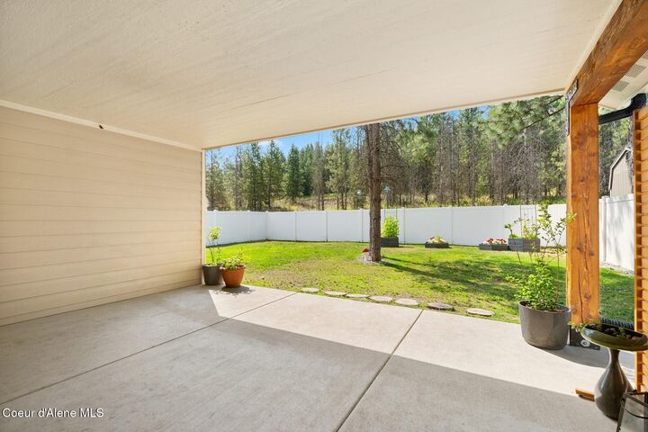 Property Photo: 655 E Valley St S ID 83822