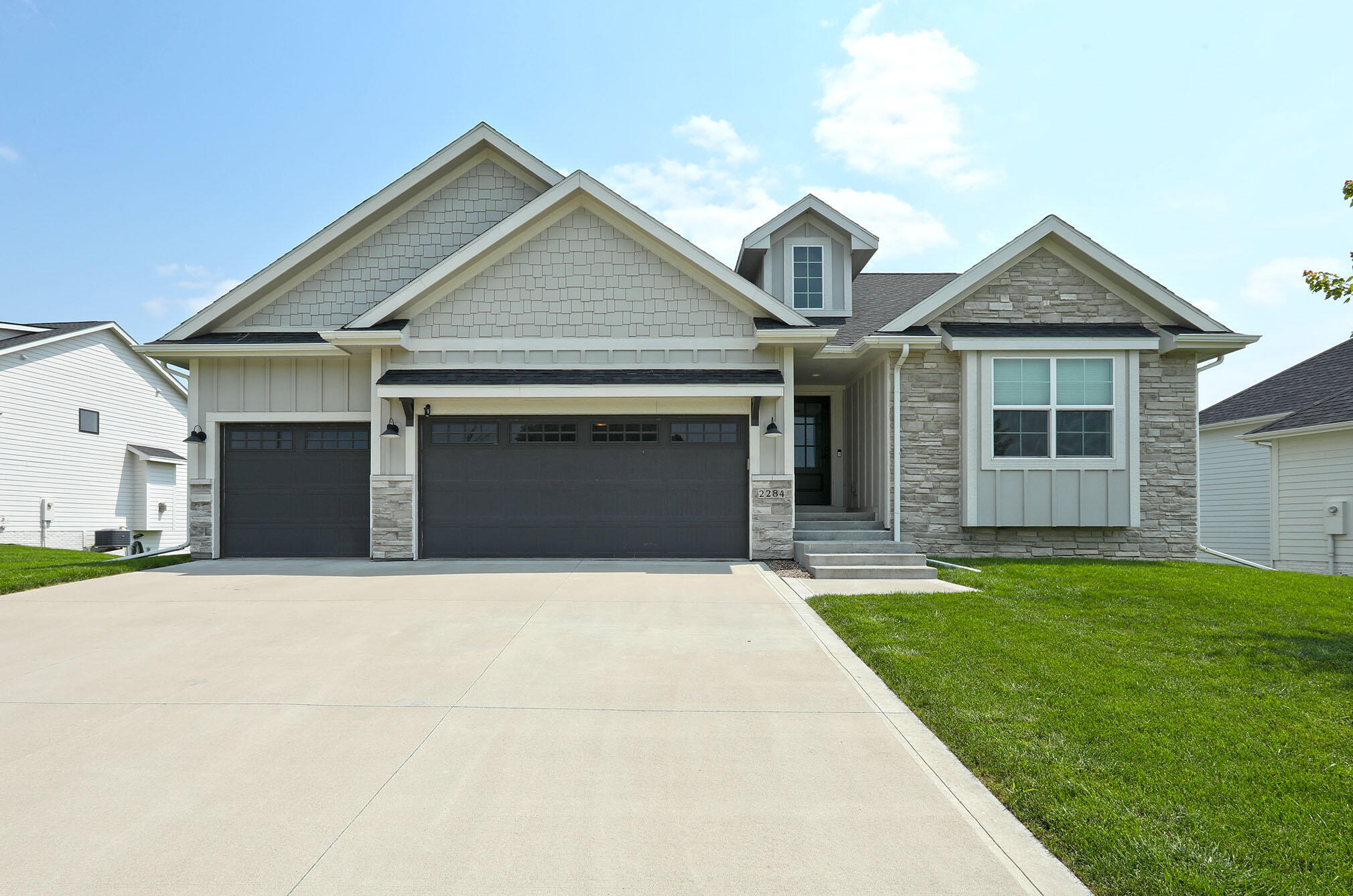 2284 SE Preserve Court  West Des Moines IA 50265 photo
