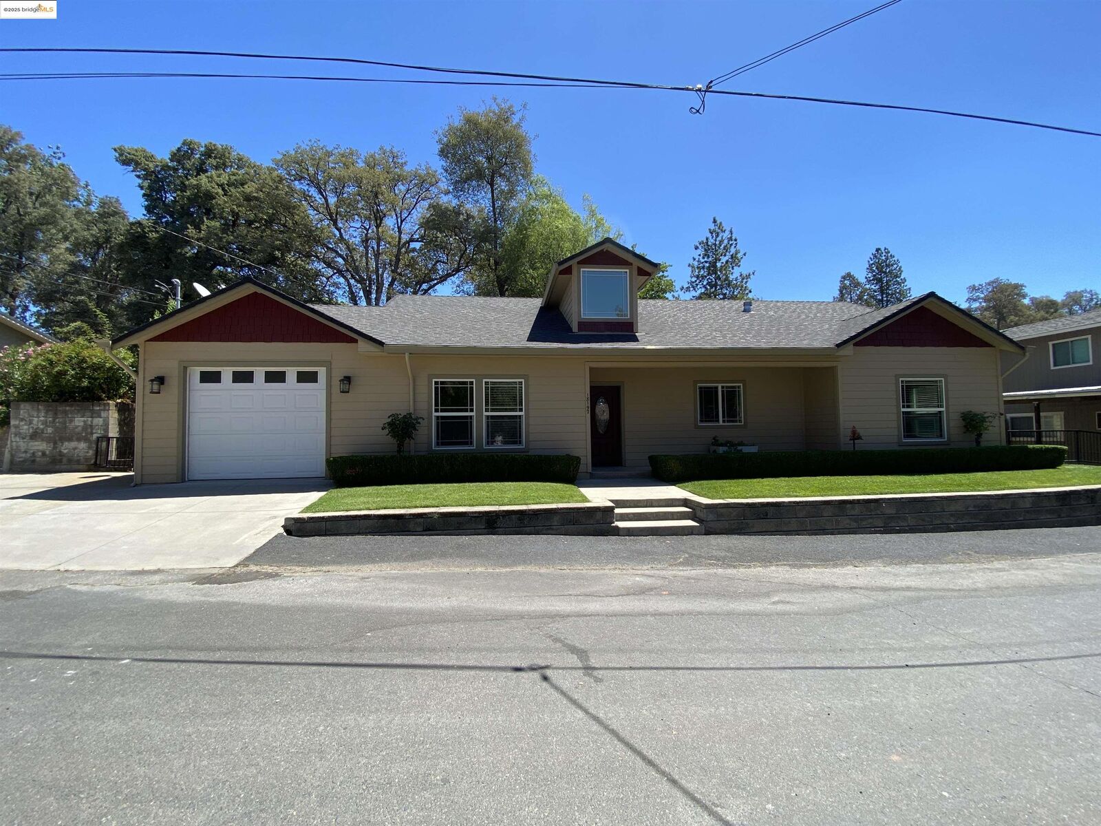 Property Photo:  18197 Hammer Ln  CA 95379