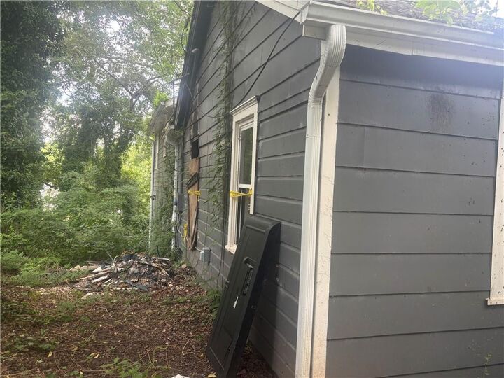 Property Photo:  2387 Saint James Drive NW  GA 30318 