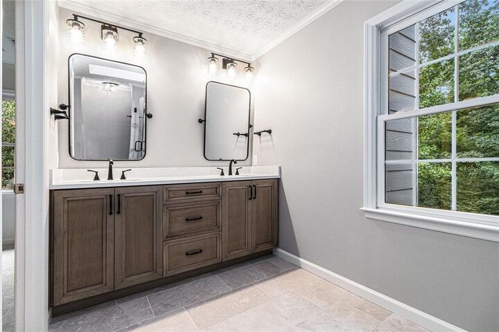 Property Photo: 1802 Hedge Sparrow Court NE GA 30075