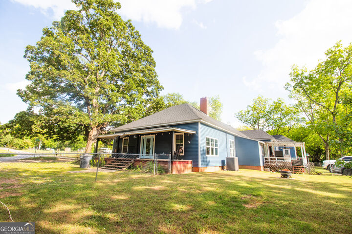 Property Photo: 215 Brown Springs Road GA 30257