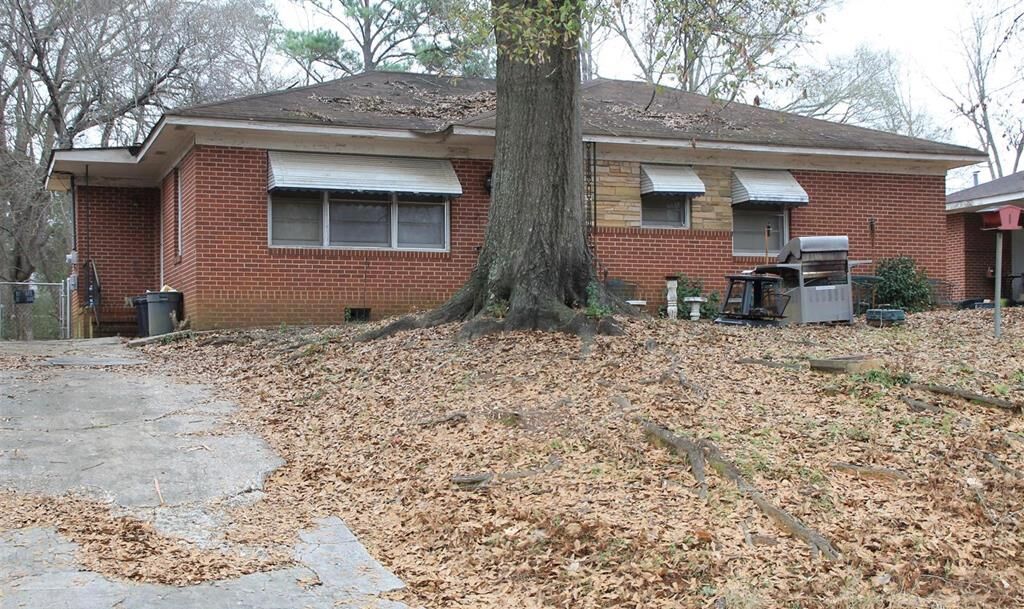 Property Photo:  2550 Cornell Avenue  GA 31903