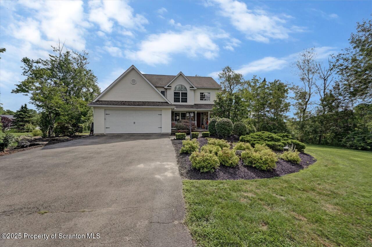 Property Photo:  6 Cartel Lane  PA 18444 