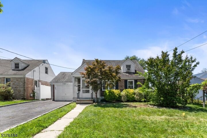 Property Photo: 587 Jesse Pl NJ 07083