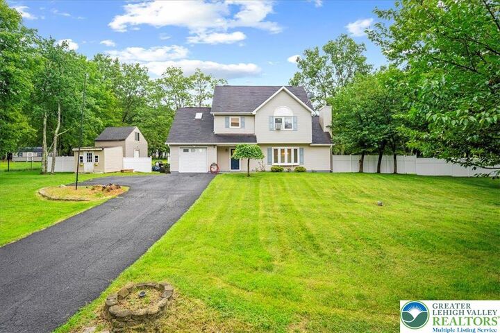 2136 Palisades Drive  Chestnuthill Twp PA 18610 photo