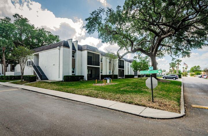 Property Photo:  801 Russell Lane 255  FL 33510 