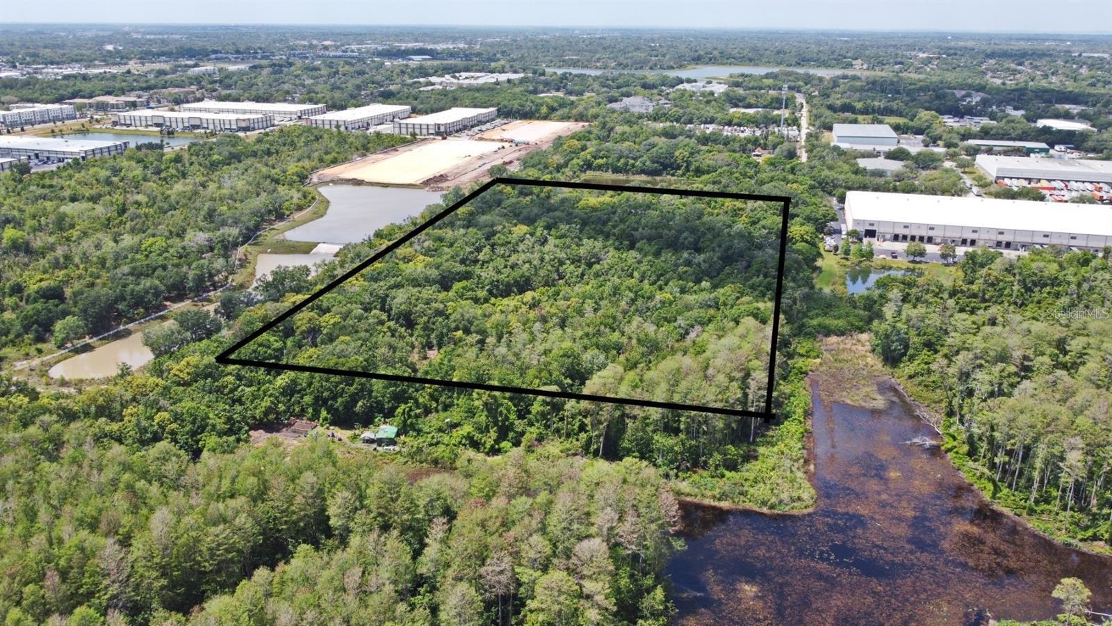 Property Photo: 3604 W New Hampshire Street FL 32808