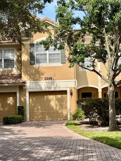 Property Photo: 3396 Shallot Drive 102 FL 32835