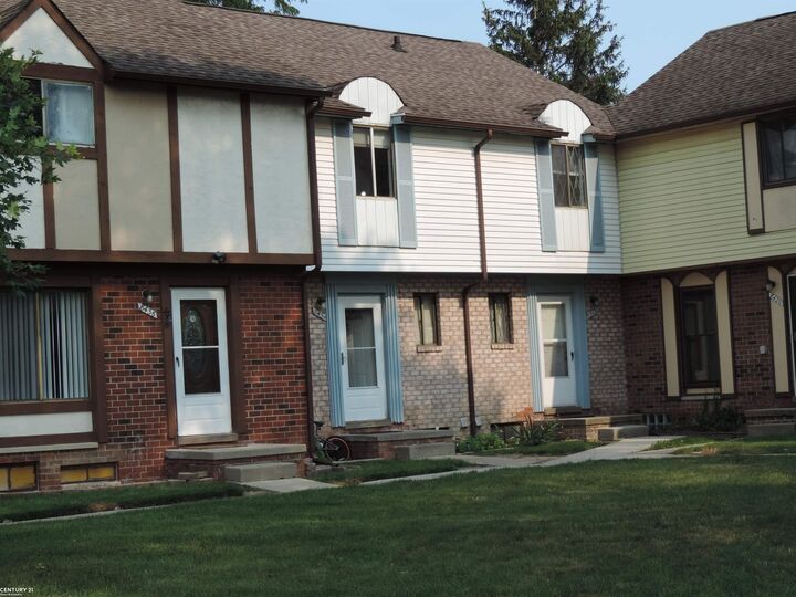 8432 Hickory Drive  Sterling Heights MI 48312 photo