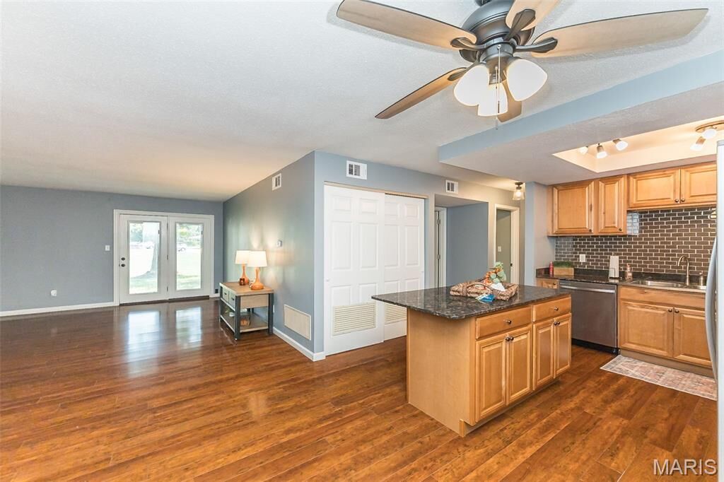 Property Photo:  1400 Heritage Landing 103  MO 63303 