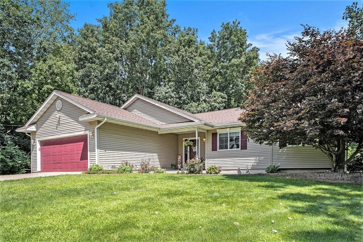 3643 Carrington Drive  Jackson MI 49202 photo