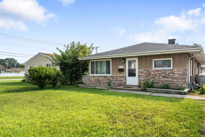 Property Photo:  16213 Wolcott Avenue  IL 60428 