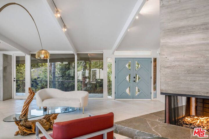 Property Photo: 3027 Franklin Canyon Drive CA 90210