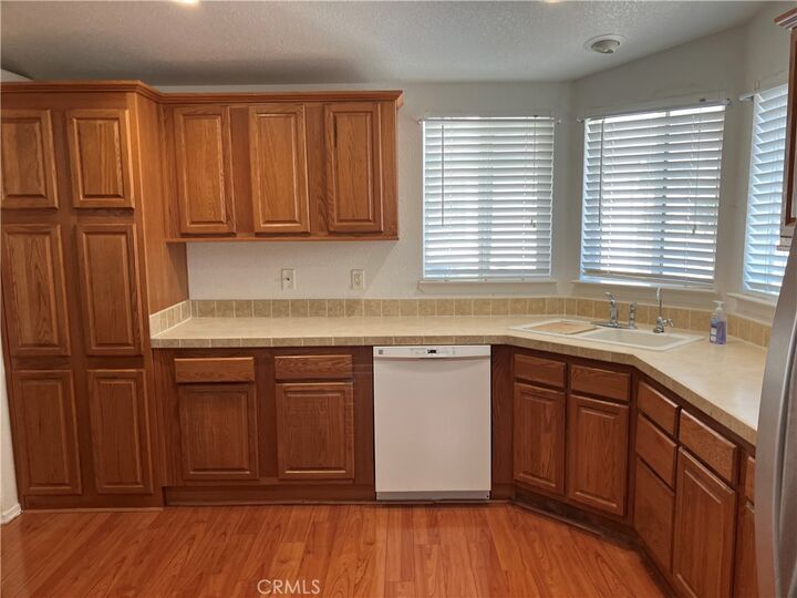 Property Photo:  1250 N Kirby Street N 136  CA 92545 