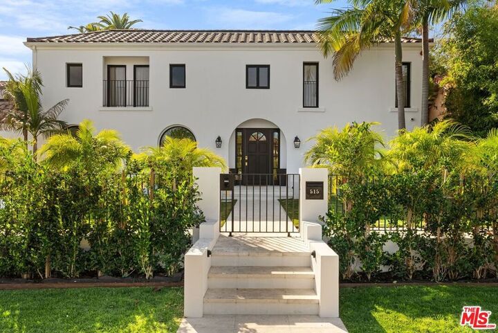 515 N Hillcrest Road  Beverly Hills CA 90210 photo