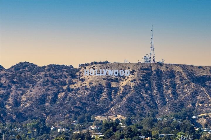 Property Photo:  5820 La Mirada Avenue 301  CA 90038 