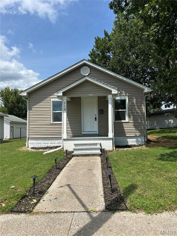 110 E McCasland Avenue  East Alton IL 62024 photo