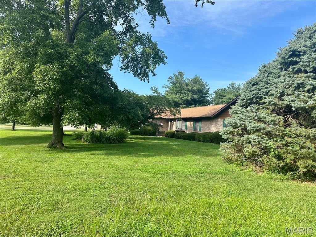 Property Photo: 1104 Summerfield Road IL 62281