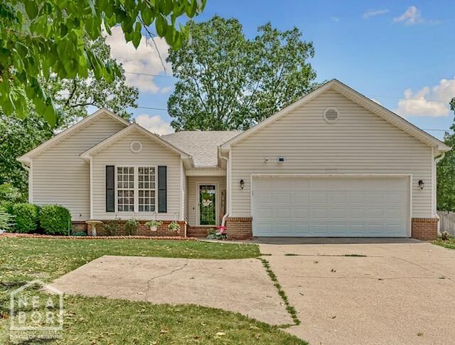 Property Photo:  1900 Oakwood Circle  AR 72404 