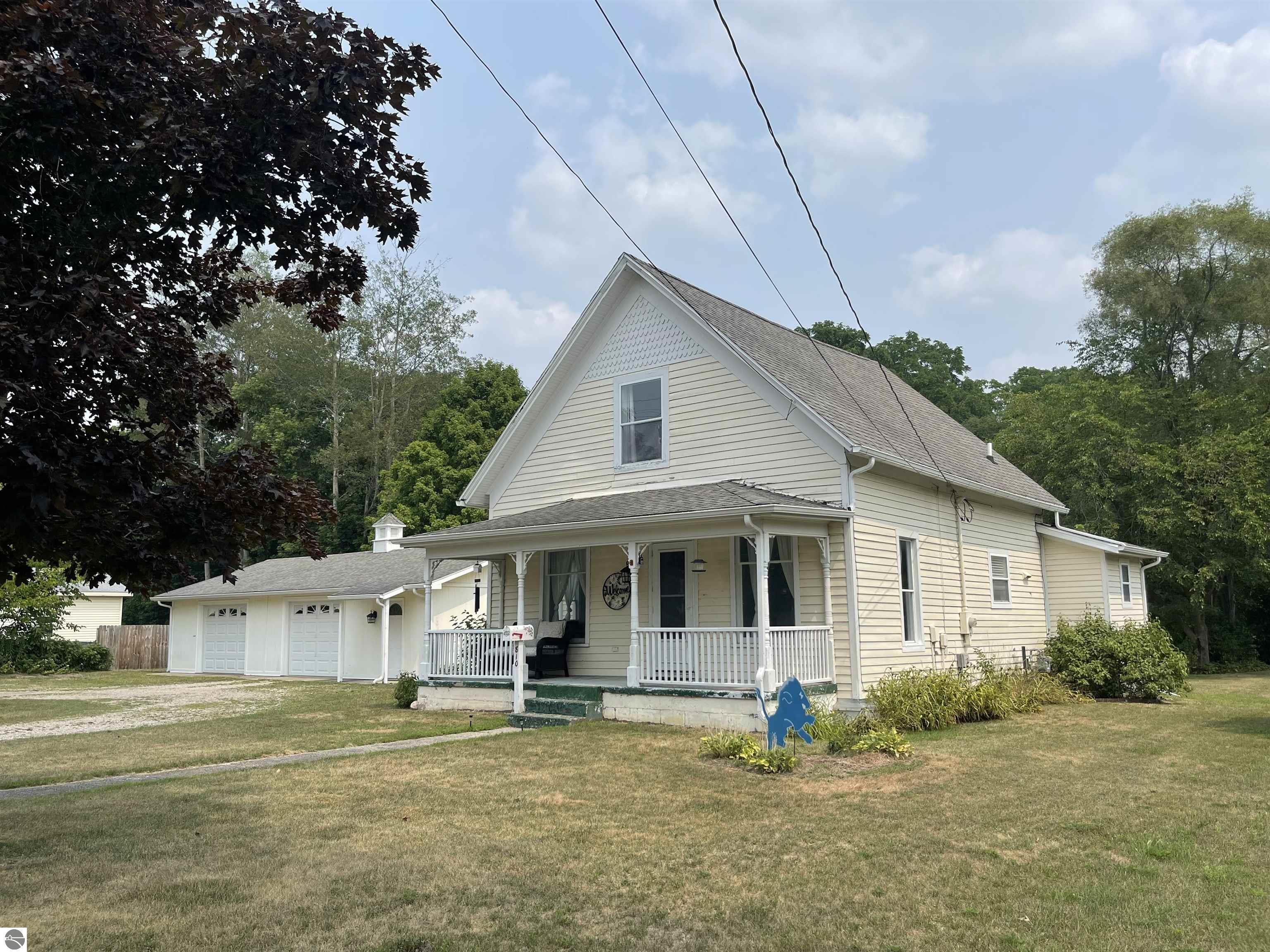Property Photo:  810 Cedar Street  MI 48617 